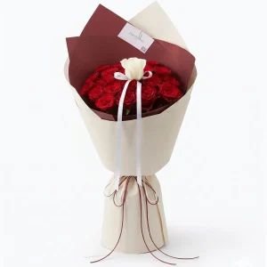 19 Red Roses with White Center Detailed close-up of fresh 19 red roses and the focal white rose center, showing the premium quality and vibrant colors of our flowers for China delivery.